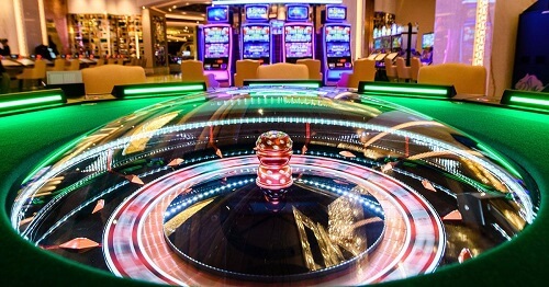 casinos attract high rollers